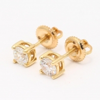 0.75 Carat White Diamond Stud Earrings